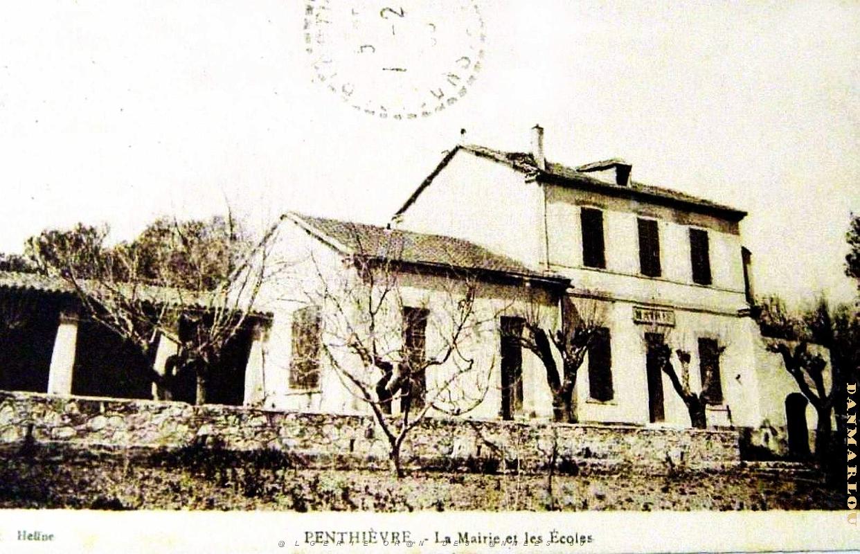 Penthievre - Mairie et ecoles.jpg
